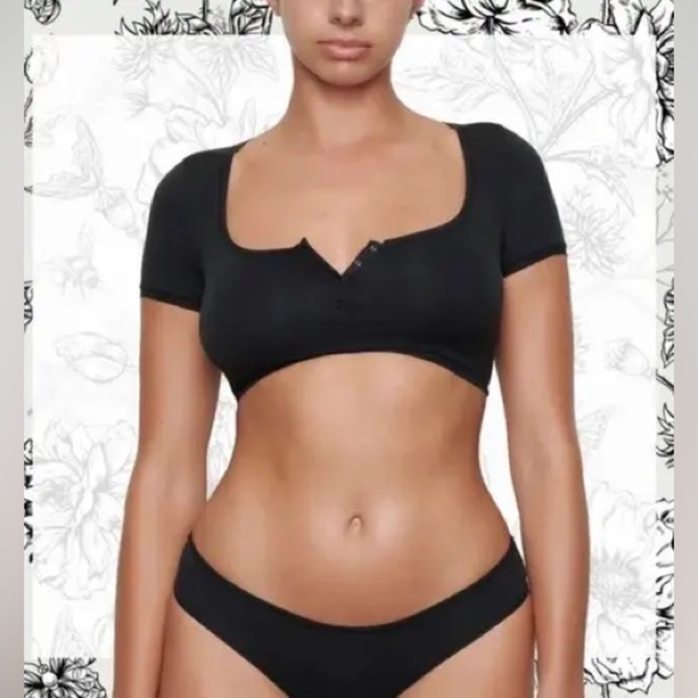 Skims Fits Everybody Cropped Henley